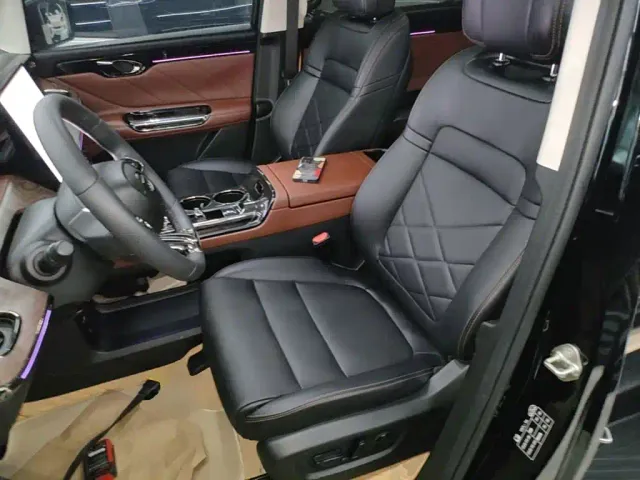 GAC Trumpchi E8 — Фото автомобиля 14