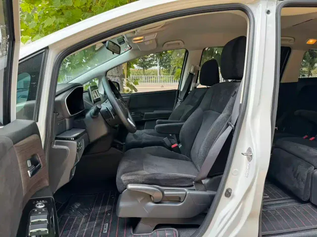 Honda Odyssey — Фото автомобиля 7
