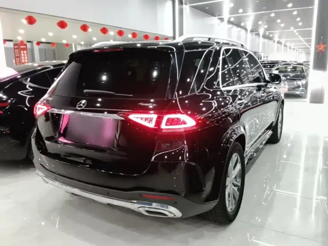 Mercedes-Benz GLE-Class — Фото автомобиля 6