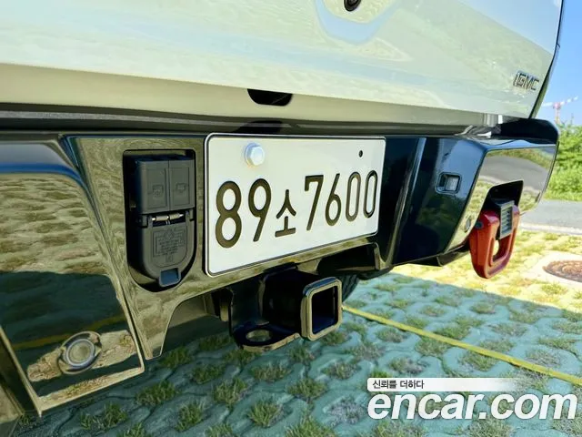GMC Hummer EV — Фото автомобиля 10