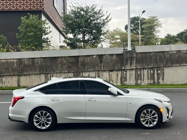 Cadillac CT5 — Фото автомобиля 8