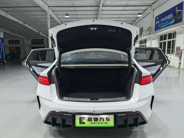 BYD Seal — Фото автомобиля 17