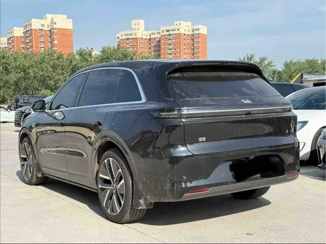 Li Auto L6 — Фото автомобиля 8