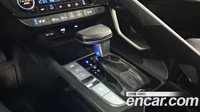 Hyundai Avante — Фото автомобиля 12