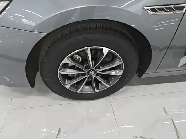 BYD Qin PLUS — Фото автомобиля 22
