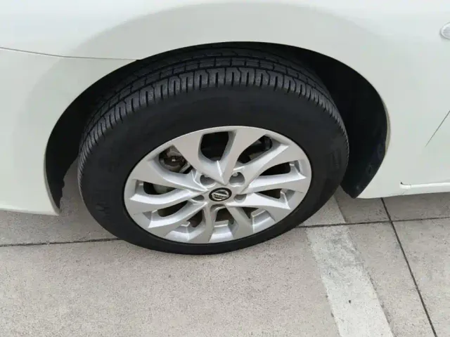 Nissan Sylphy — Фото автомобиля 22