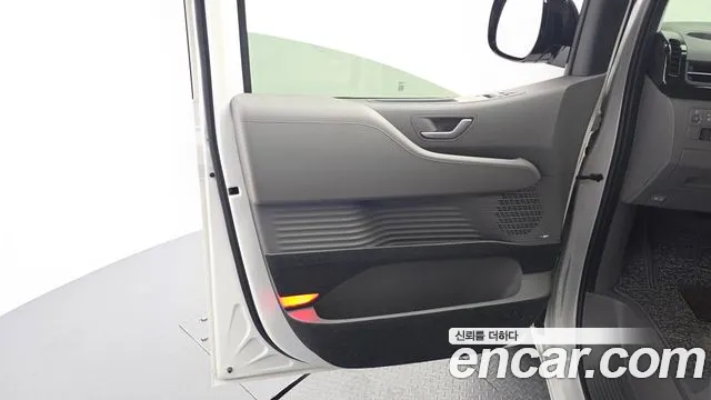 Hyundai Staria Staria — Фото автомобиля 18