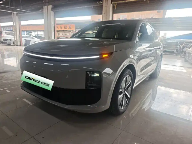 Фотография автомобиля — Li Auto L6