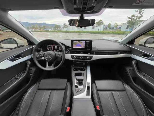 Audi A4L — Фото автомобиля 5