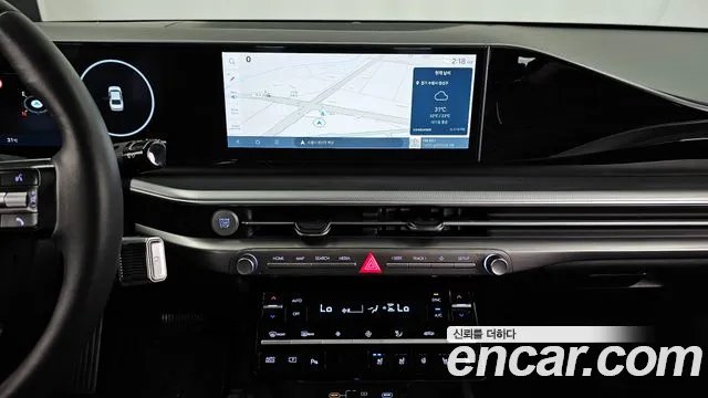 Hyundai Grandeur Grandeur (GN7) 2.5 Бензин 2WD — Фото автомобиля 13