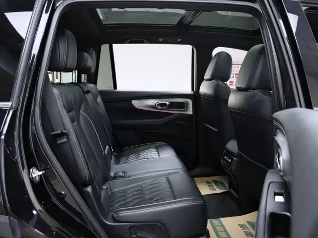 GAC Trumpchi GS8 — Фото автомобиля 14
