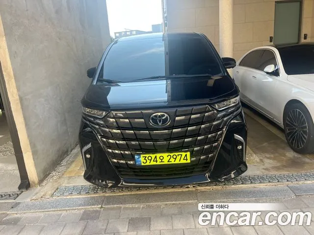 Toyota Alphard — Фото автомобиля 3