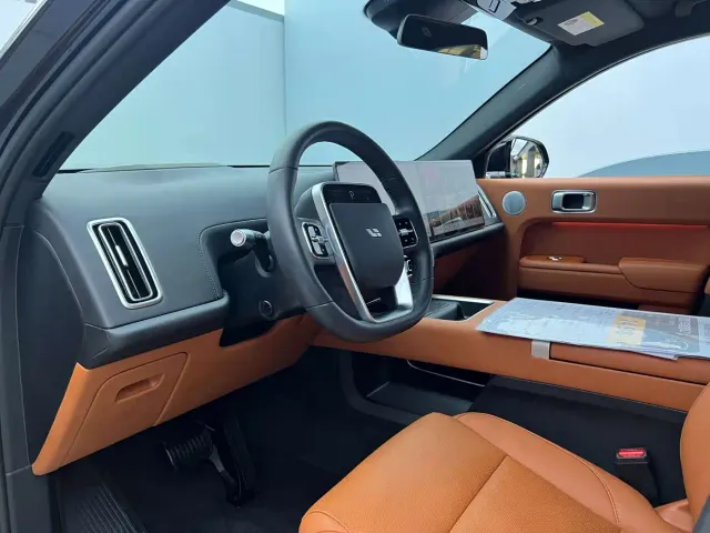 Li Auto L7 — Фото автомобиля 7