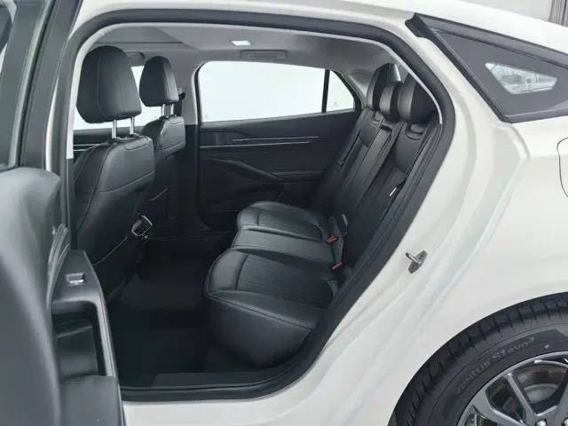 Ford Mondeo — Фото автомобиля 15