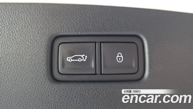 Genesis GV70 — Фото автомобиля 19