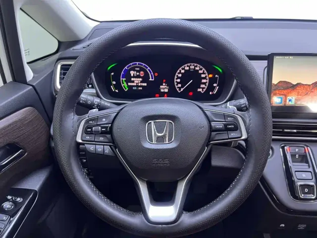 Honda Odyssey — Фото автомобиля 20