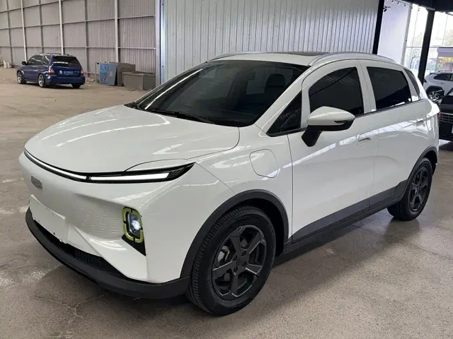 Фотография автомобиля — Geely Geometry E Firefly
