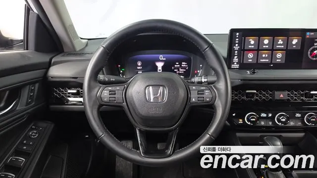 Honda Accord Generation 11 — Фото автомобиля 13