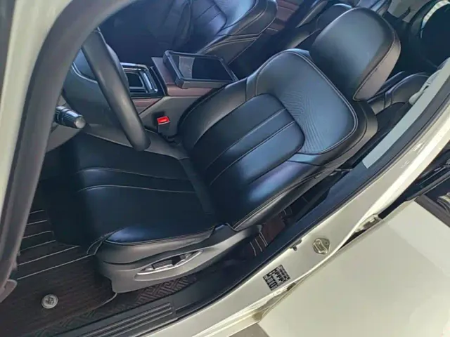 GAC Trumpchi M6 — Фото автомобиля 14