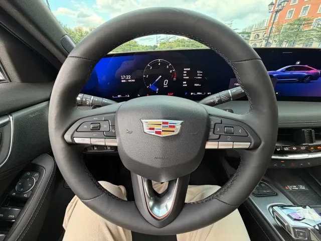 Cadillac CT5 — Фото автомобиля 18