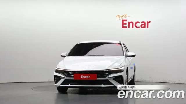 Hyundai Avante CN7 — Фото автомобиля 3