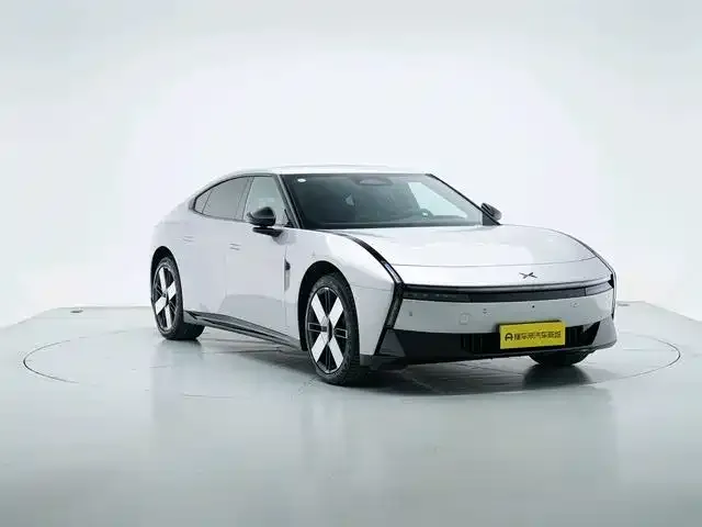 Xpeng P7 — Фото автомобиля 8