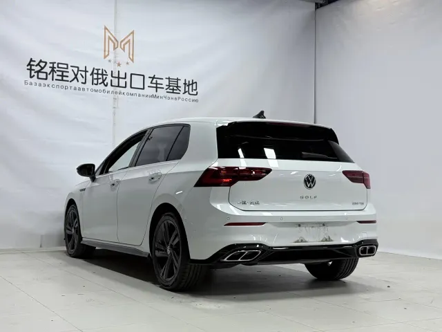 Volkswagen Golf — Фото автомобиля 6