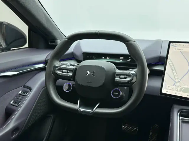Xpeng P7 — Фото автомобиля 17