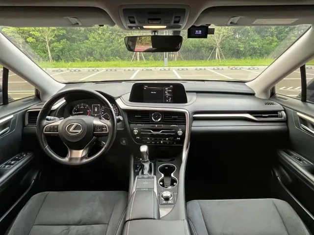 Lexus RX — Фото автомобиля 5