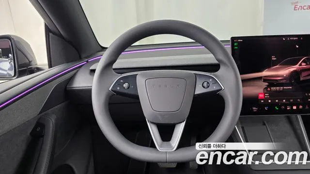 Tesla Model Y — Фото автомобиля 18