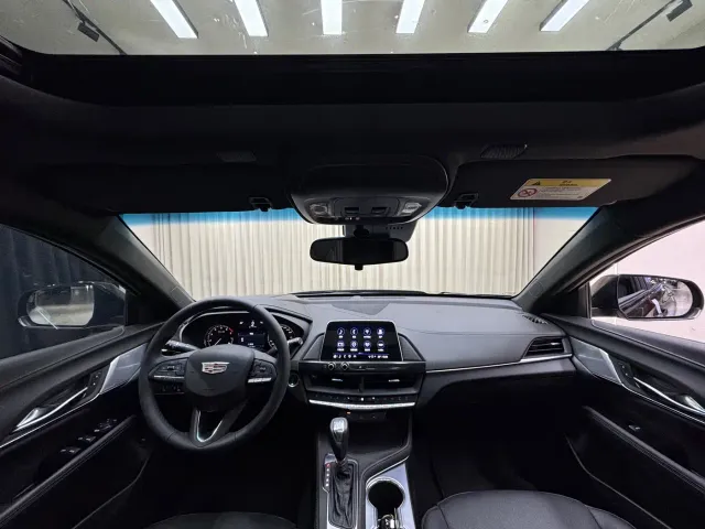 Cadillac CT4 — Фото автомобиля 4