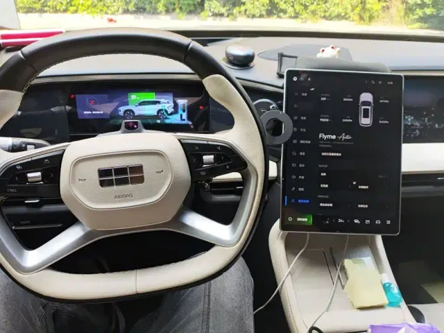 Geely Galaxy L7 — Фото автомобиля 5