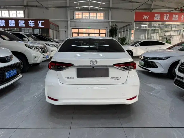 Toyota Corolla — Фото автомобиля 8