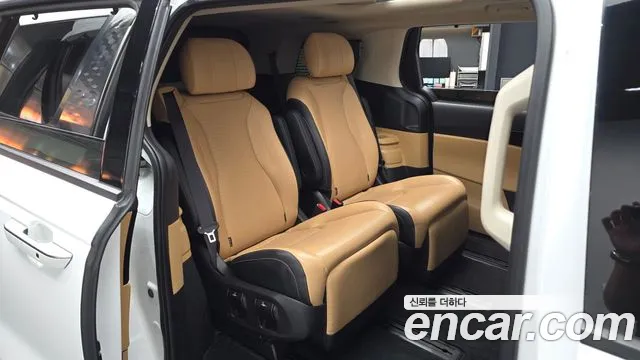Kia Carnival 4th Gen — Фото автомобиля 18