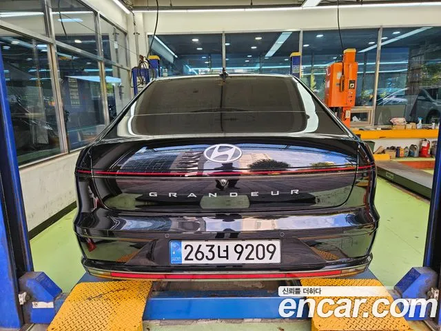 Hyundai Grandeur GN7 — Фото автомобиля 4
