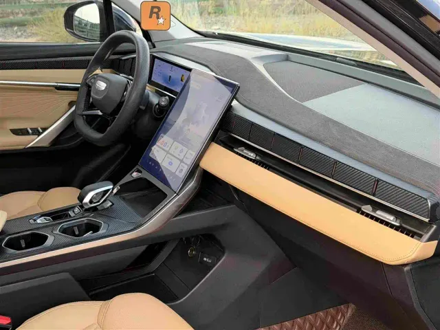 Geely Boyue L — Фото автомобиля 12