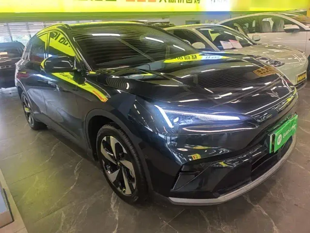 Arcfox Alpha T5 — Фото автомобиля 3