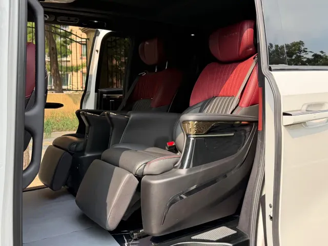 GAC Trumpchi M8 — Фото автомобиля 9