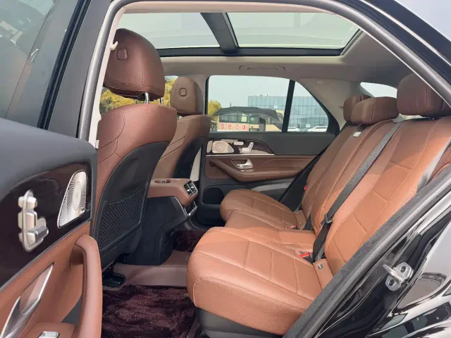 Mercedes-Benz GLE-Class — Фото автомобиля 15