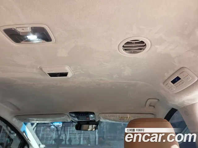 Hyundai Staria Staria 4WD Lounge 9 мест — Фото автомобиля 20