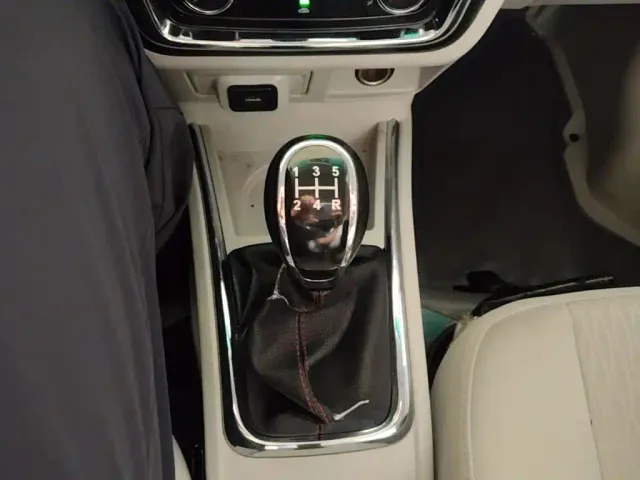 Jinbei New Hiace X30L — Фото автомобиля 13