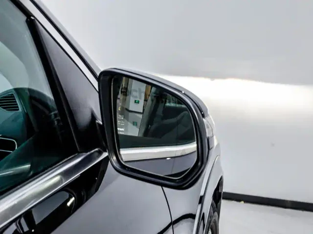 Mercedes-Benz GLE-Class — Фото автомобиля 25