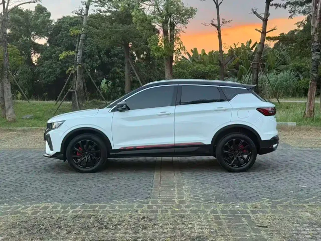 Geely Binyue — Фото автомобиля 5