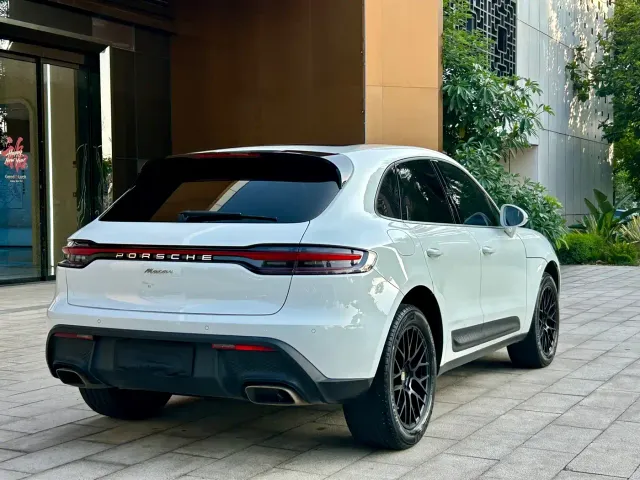 Porsche Macan — Фото автомобиля 6
