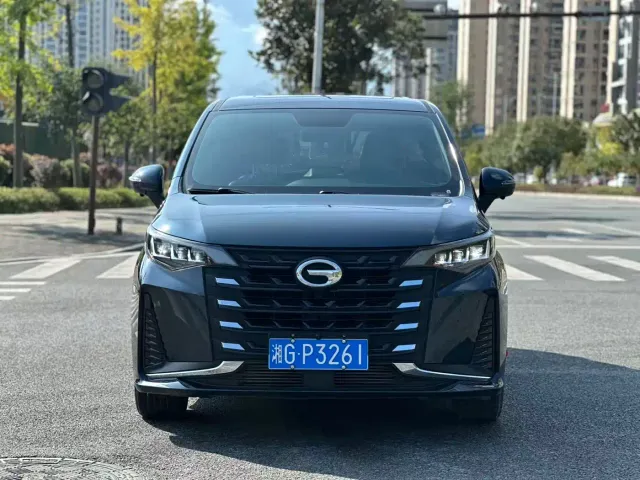 GAC Trumpchi M6 — Фото автомобиля 2