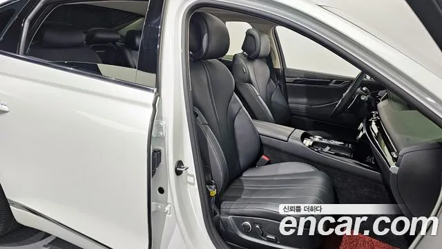 Genesis G80 Бензин 3.5 турбо AWD — Фото автомобиля 12