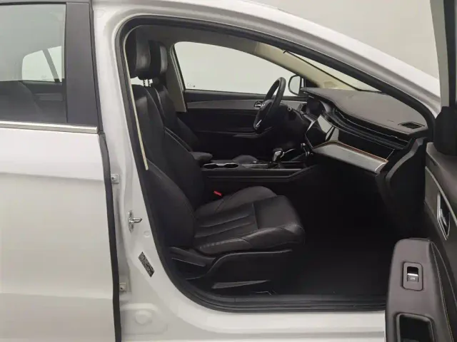 Chery Arrizo 5 PLUS — Фото автомобиля 23