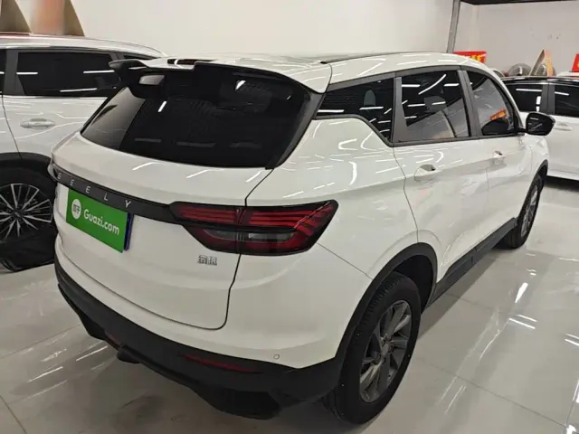 Geely Binyue — Фото автомобиля 6