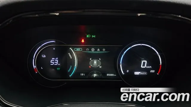 Kia Niro — Фото автомобиля 11