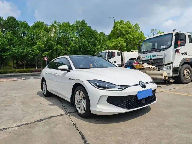 Volkswagen Lamando 2022 Lamando L 280TSI DSG Sporty Edition — Фото автомобиля 3